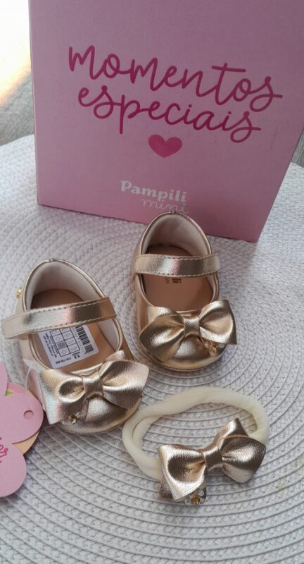Sapatilha RN Pampili Nina Dourada com Laço 1 Sapatilha RN Pampili Nina Dourada com Laço