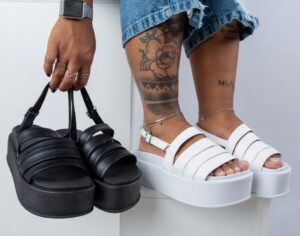 Sandália Cida Tiras Altas