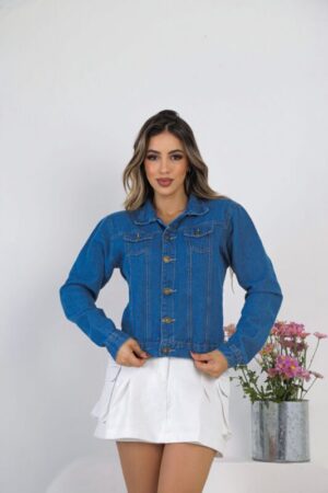 Jaqueta Jeans Feminina Clássica com Bolsos