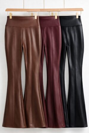 Calça Flare em Couro Ecológico – Plus Size