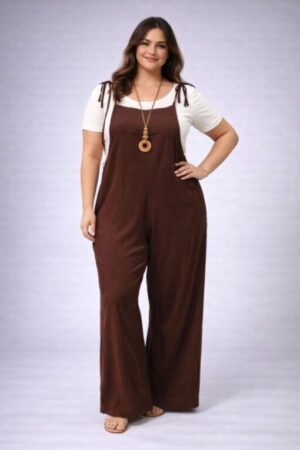 Jardineira Plus Size em Linho