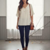 Blusa Solta em Viscose - Decote V e Caimento Perfeito 2 Blusa Solta em Viscose - Decote V e Caimento Perfeito
